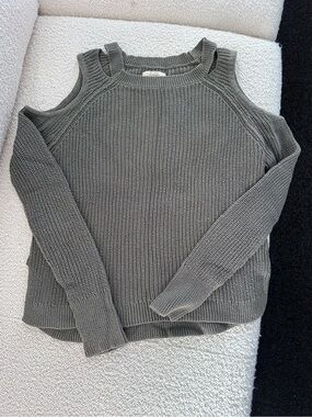 Hollister Olive Gray Cold-Shoulder Knit Sweater